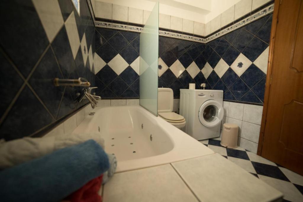 Bodikos Apartments Pitsidia Eksteriør bilde