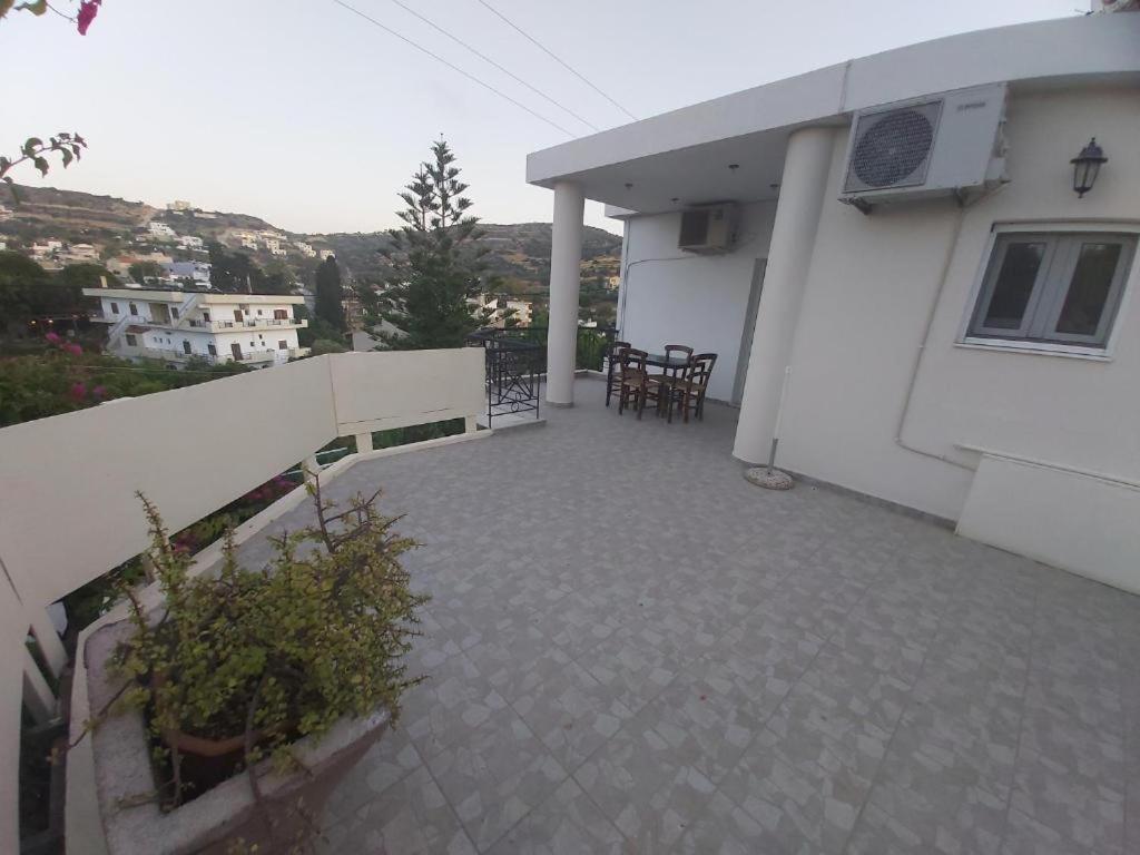 Bodikos Apartments Pitsidia Eksteriør bilde